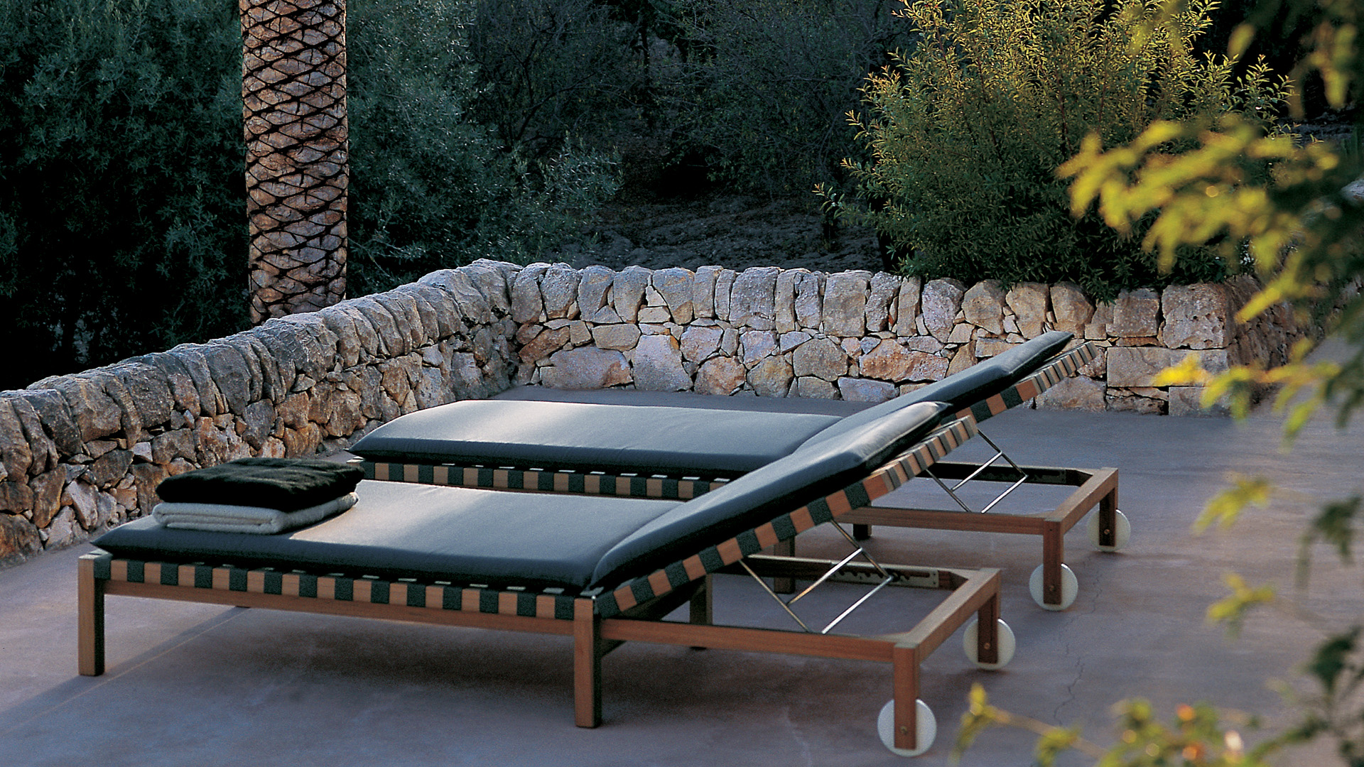 Mistral Sunlounger, Lifestyle